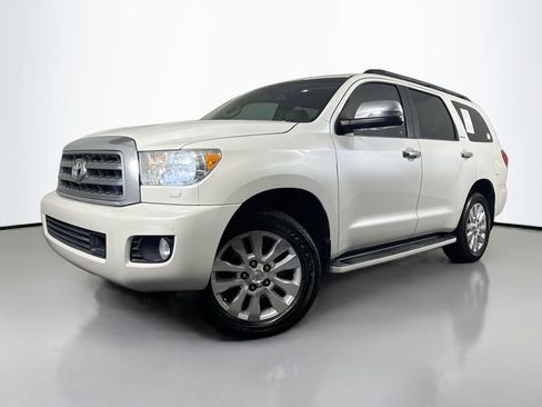 Used 2013 Toyota Sequoia Platinum image 1
