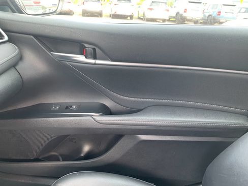Used 2018 Toyota Camry XSE w/ Driver Assist Package FWD image 18
