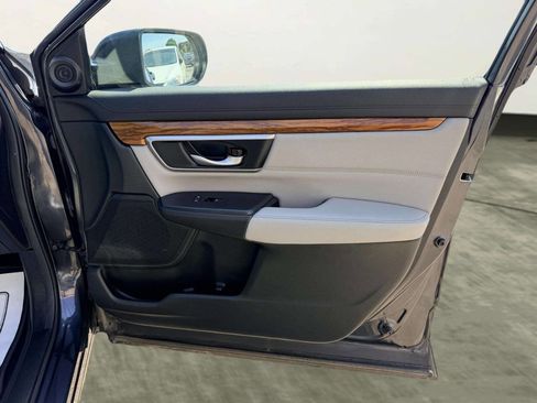 Used 2019 Honda CR-V Touring image 27