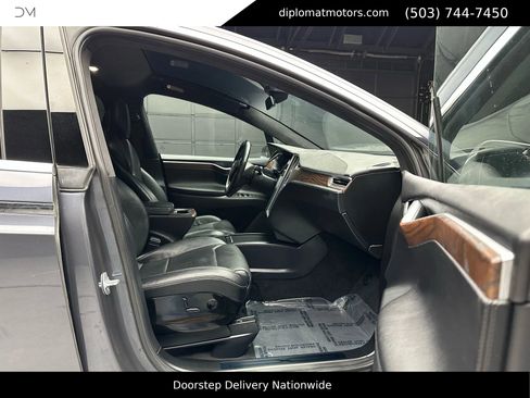 Used 2016 Tesla Model X Performance image 20