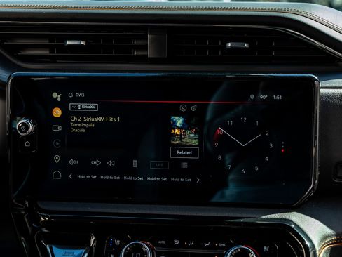 Used 2024 GMC Sierra 3500 AT4 w/ AT4 Premium Plus Package image 24