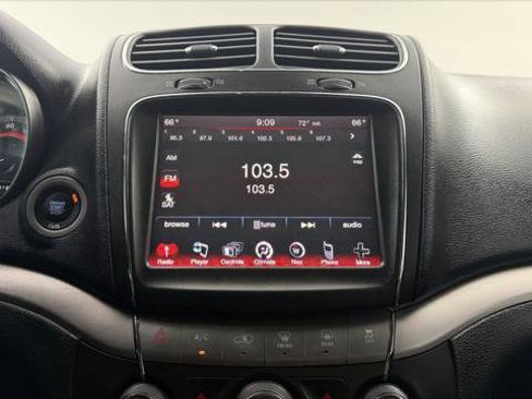 Used 2018 Dodge Journey Crossroad image 29