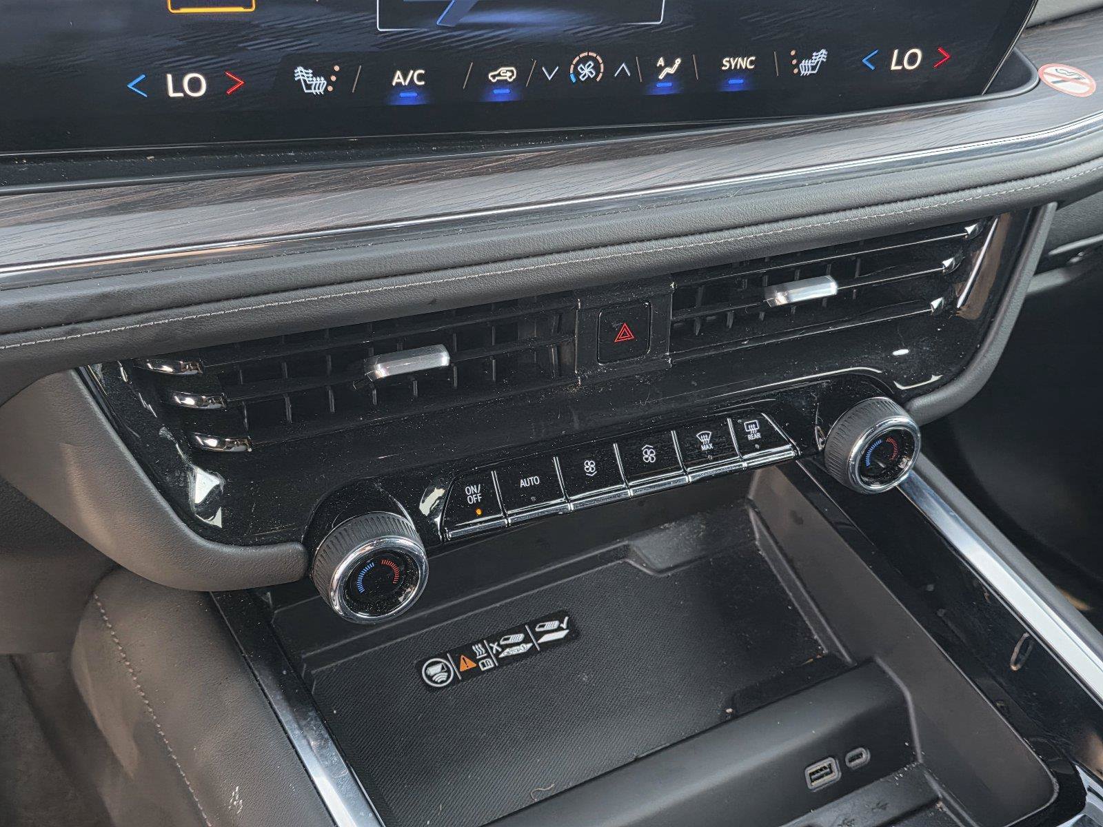 Used 2025 Chevrolet Tahoe LT RWD image 17