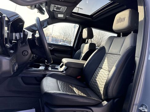 Used 2024 Chevrolet Silverado 1500 ZR2 w/ ZR2 Bison Edition image 12