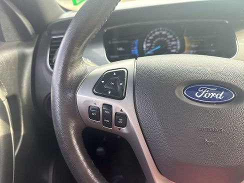 Used 2015 Ford Taurus SEL w/ Equipment Group 201A image 29
