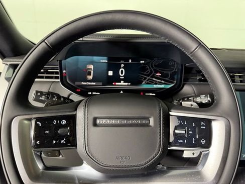 New 2025 Land Rover Range Rover SE image 19