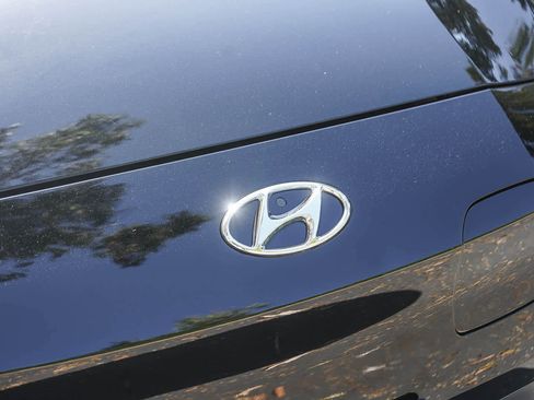 Used 2022 Hyundai Kona SEL w/ Convenience Package FWD image 11