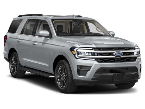 Used 2024 Ford Expedition XLT AWD/4WD image 6
