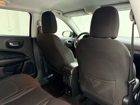 Used 2018 Jeep Compass Sport image 15