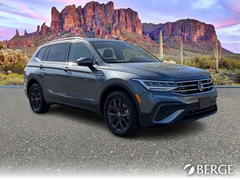 Used 2024 Volkswagen Tiguan Wolfsburg Edition image 10