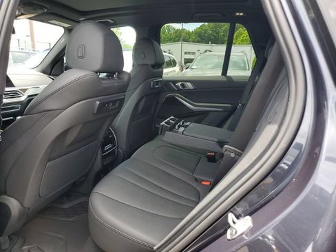 Used 2021 BMW X5 xDrive40i w/ Convenience Package AWD/4WD image 16