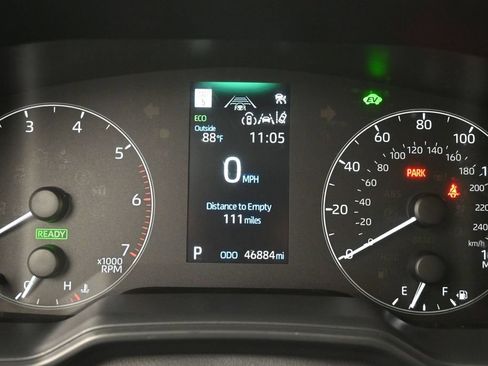 Used 2025 Toyota Corolla LE w/ LE Premium Package FWD image 24