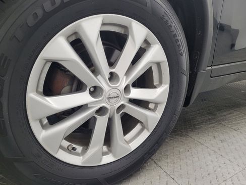 Used 2015 Nissan Rogue SV image 31