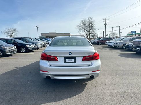 Used 2020 BMW 530i xDrive w/ Premium Package image 12