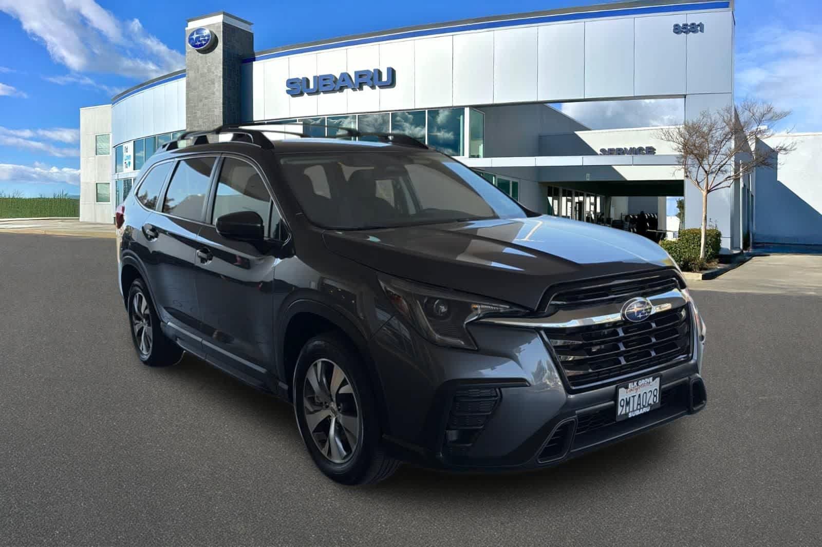 Used 2024 Subaru Ascent Premium w/ Convenience Package AWD/4WD image 5