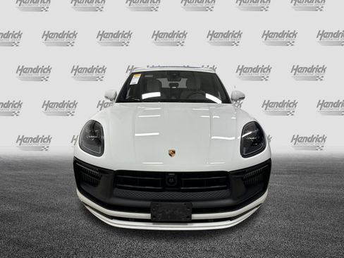 Used 2023 Porsche Macan GTS image 3