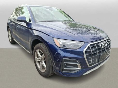 Used 2023 Audi Q5 2.0T Premium w/ Convenience Package AWD/4WD image 2