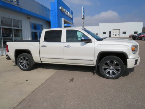 Used 2015 GMC Sierra 1500 SLT w/ All-Terrain Package image 11