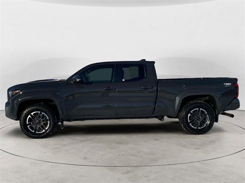 Used 2024 Toyota Tacoma TRD Sport w/ TRD Sport Premium Package image 2