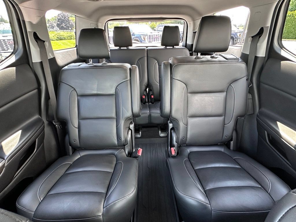 Certified 2019 GMC Acadia SLT w/ LPO, Floor Liner Package AWD/4WD image 24