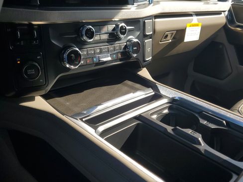 New 2026 Ford F450 Platinum w/ Platinum Plus Package image 21