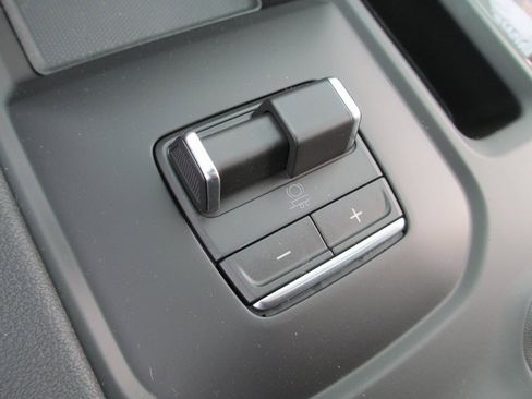 New 2026 GMC Sierra 2500 AT4 w/ AT4 Premium Plus Package image 18