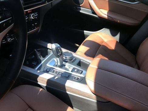 Used 2018 BMW X5 xDrive40e image 16