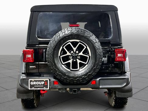 Used 2024 Jeep Wrangler Unlimited Rubicon image 4