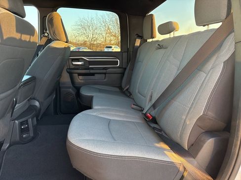 Used 2024 RAM 3500 Big Horn image 24