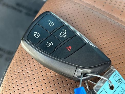 Used 2024 Chevrolet Silverado 3500 High Country w/ High Country Premium Package image 33