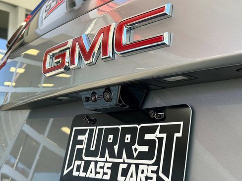 Used 2025 GMC Yukon AT4 Ultimate w/ LPO, Floor Liner Package image 9