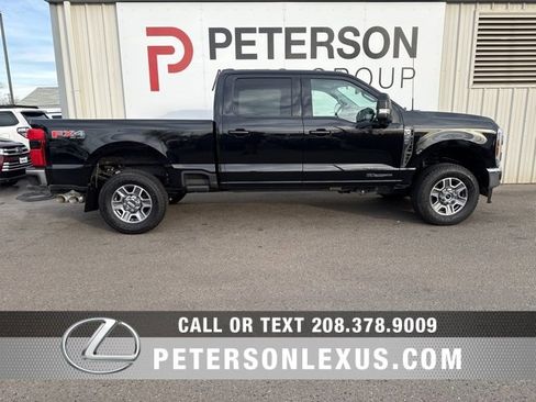 Used 2025 Ford F250 Lariat w/ FX4 Off-Road Package image 2