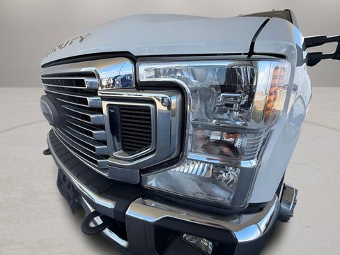 Used 2021 Ford F350 Lariat w/ Lariat Ultimate Package image 2