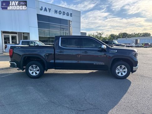 Used 2025 GMC Sierra 1500 SLE AWD/4WD image 8