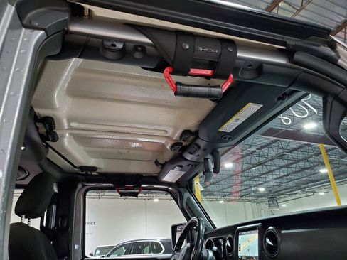 Used 2021 Jeep Wrangler Unlimited Sport AWD/4WD image 16