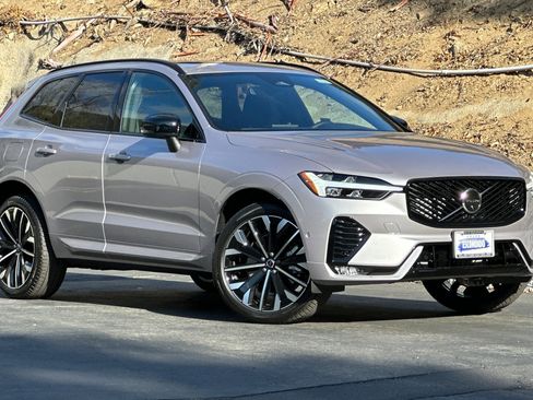 New 2026 Volvo XC60 B5 Ultra AWD/4WD image 2