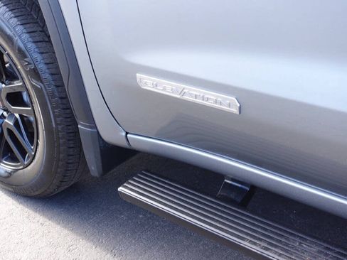 Used 2023 GMC Sierra 1500 Elevation AWD/4WD image 12