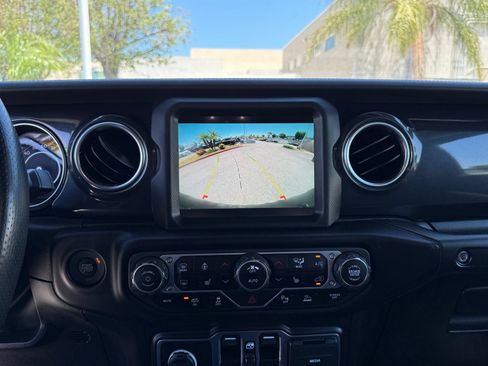 Used 2023 Jeep Wrangler Unlimited Rubicon 392 w/ Xtreme Recon 35" Tire Package AWD/4WD image 31