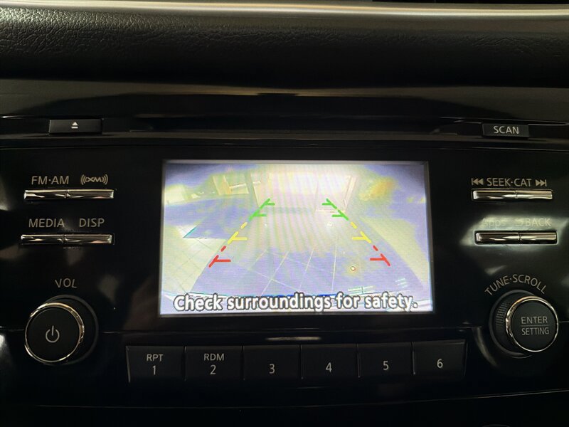Used 2016 Nissan Rogue S FWD image 16