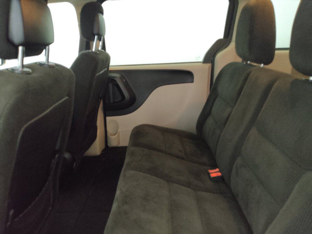 Used 2017 Dodge Grand Caravan SE w/ Power Window Group FWD image 18