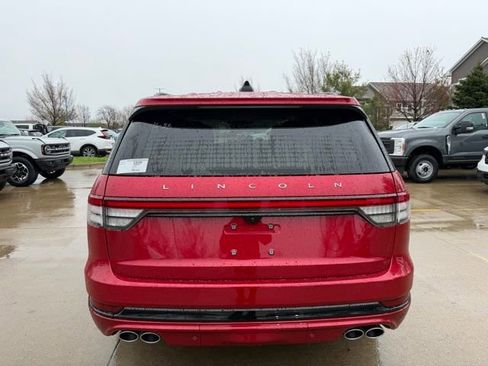 New 2026 Lincoln Aviator AWD image 6