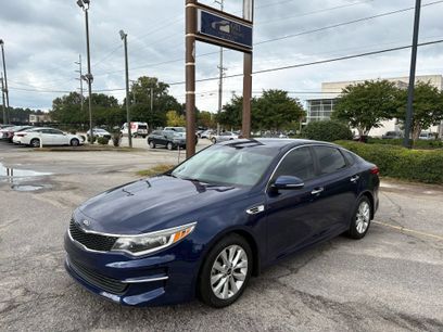 Used 2018 Kia Optima LX w/ 17" Alloy Wheels Package