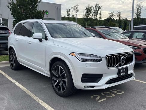 Used 2022 Volvo XC90 T6 Momentum w/ Advanced Package AWD/4WD image 1