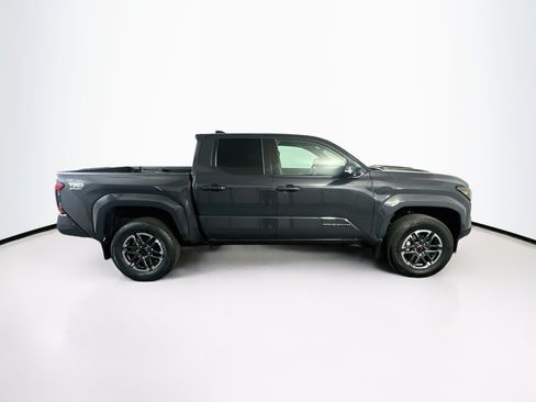 Used 2024 Toyota Tacoma TRD Sport AWD/4WD image 10