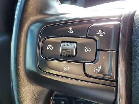 Used 2024 GMC Sierra 2500 AT4 AWD/4WD image 17