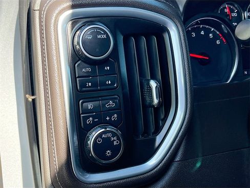 Used 2022 Chevrolet Silverado 1500 RST image 10