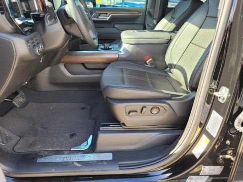 New 2025 Chevrolet Silverado 2500 High Country w/ High Country Premium Package image 11