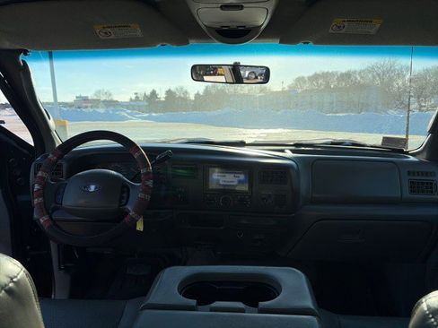 Used 2003 Ford F350 Lariat image 24