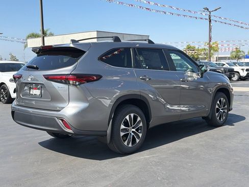 New 2026 Toyota Highlander XLE AWD/4WD image 11