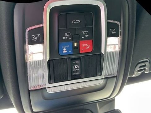 Used 2023 RAM 1500 Laramie image 30